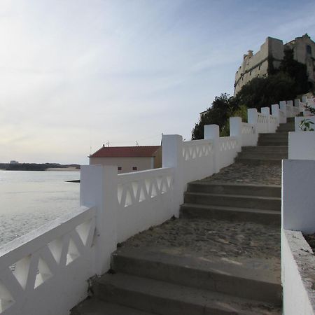 Lagoa Azul Guest House II วิลานอวา ดิ มิลฟงติส ภายนอก รูปภาพ