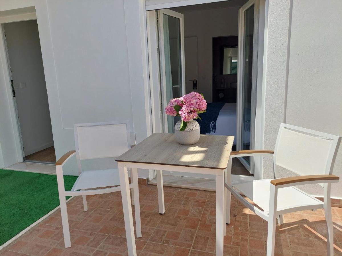 Lagoa Azul Guest House II วิลานอวา ดิ มิลฟงติส ภายนอก รูปภาพ