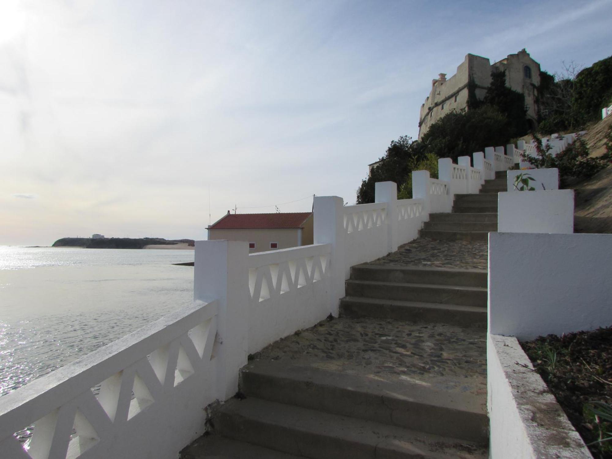 Lagoa Azul Guest House II วิลานอวา ดิ มิลฟงติส ภายนอก รูปภาพ